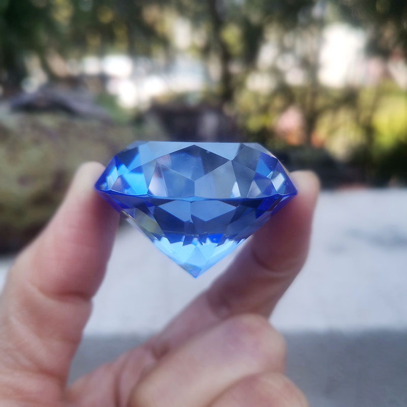Paper Weight Crystal - Presse-papier en cristal et diamant, 1